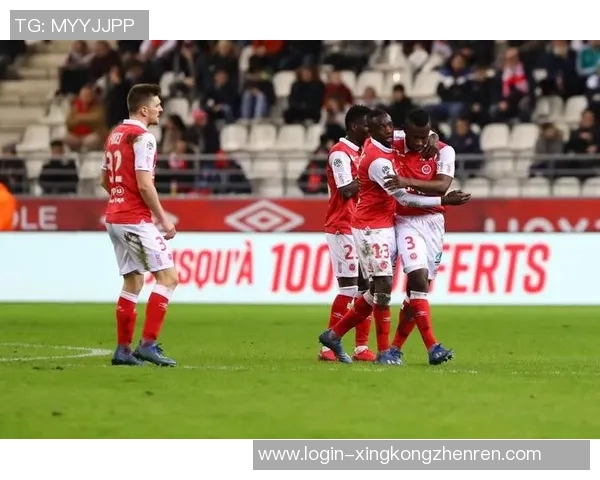 兰斯与布雷斯特对决分析球队状态与战术布局探讨